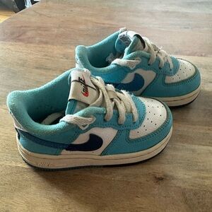 Nike Dunk Low Toddler- Teal/Blue Colorway Sz 6